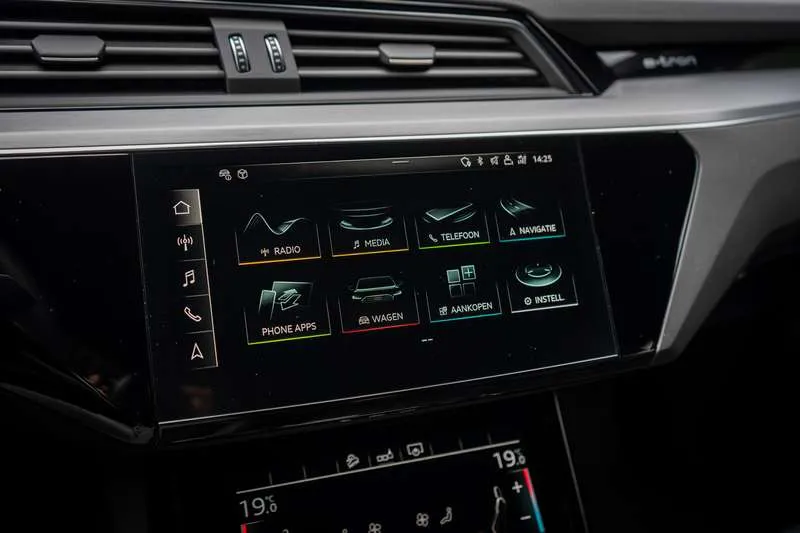 Audi e-tron 50 Quattro S line Compleet,Luchtvering,Trekhaak Image 8